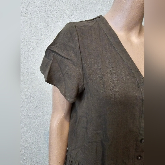 Love Sadie Green  Button Front Peplum Shirt Medium - Picture 2 of 7